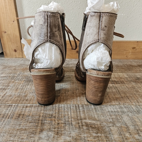 Freebird Belize - Picture 4 of 5